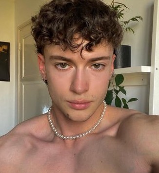 Profilo di Henri-claude